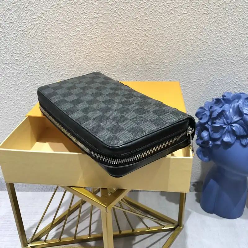 Fashionrepsfam ru LV Bags 2111YZ0034