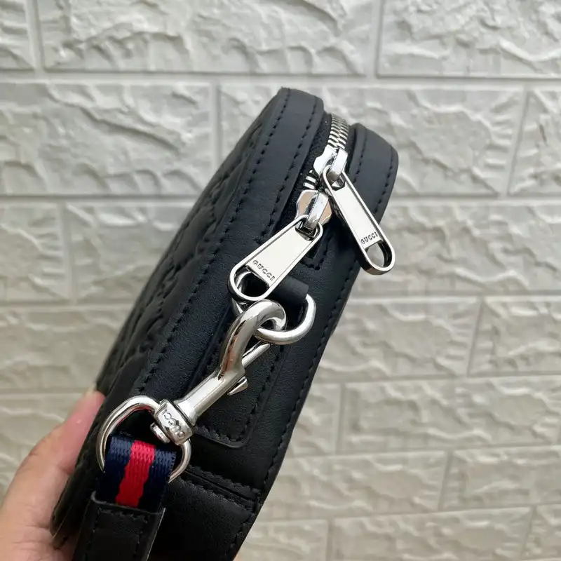 Cheap Gucci Bags 2111YZ0044