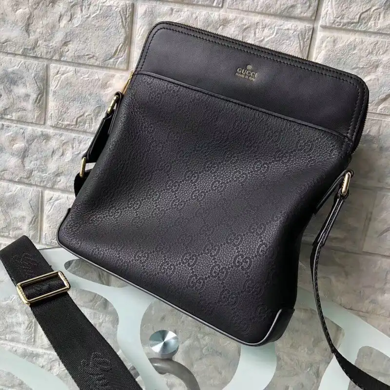 Cheap Gucci Bags 2111YZ0054