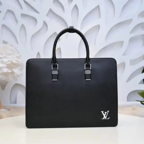 LV Bags 2111YZ0055