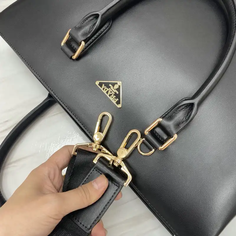 Prada Bags 2111YZ0061