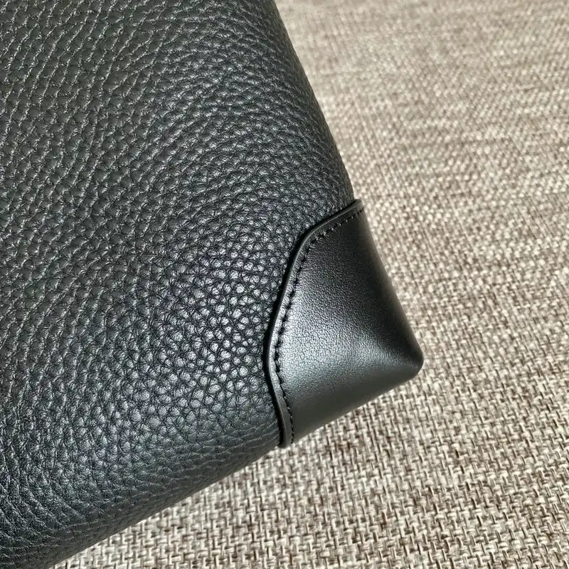 LV Bags 2111YZ0076