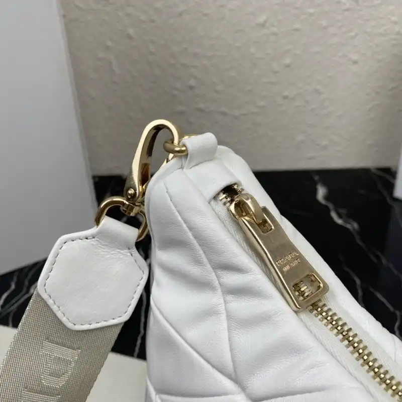 Prada Bag 2112DJ0021