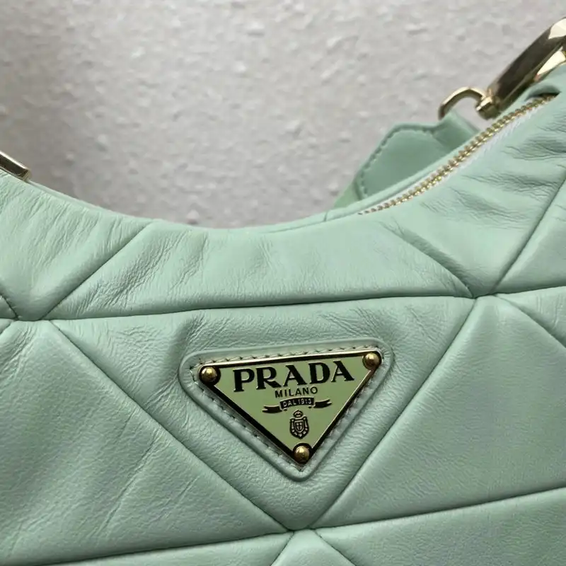 Prada Bag 2112DJ0023