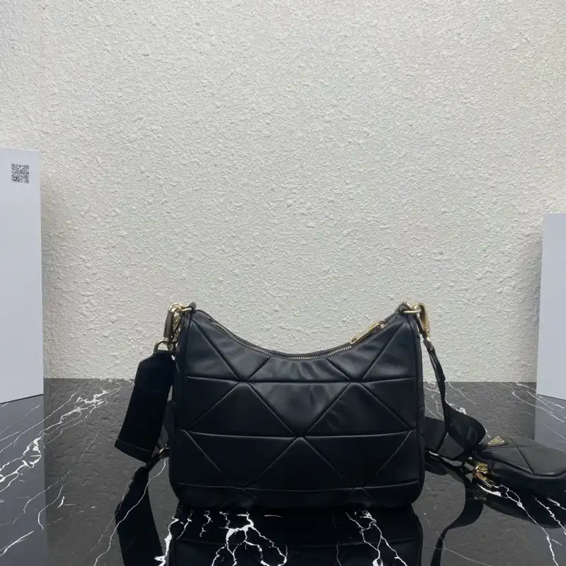 Prada Bag 2112DJ0024