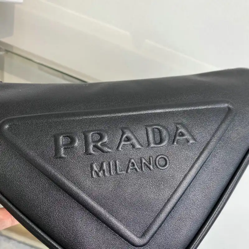 Prada Bag 2112DJ0033