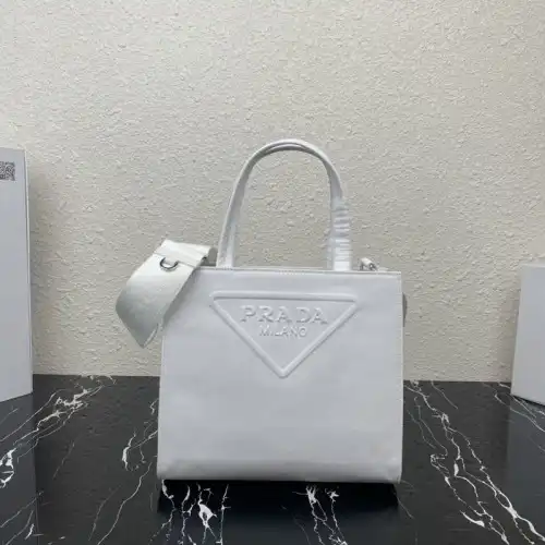 Prada Bags 2112DJ0081