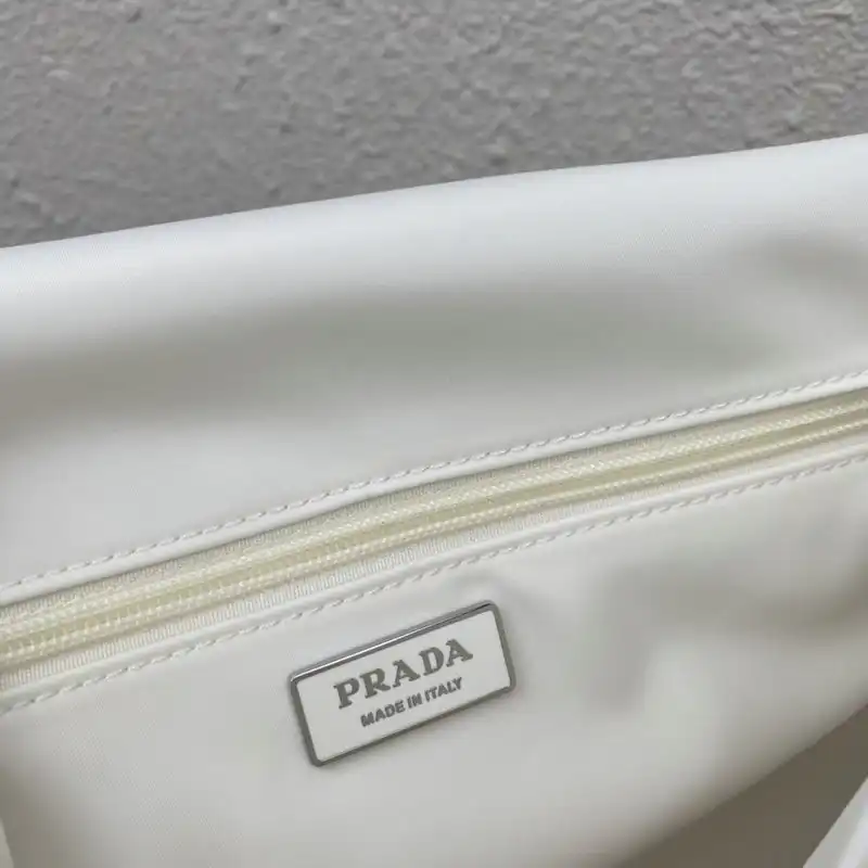 Prada Bags 2112DJ0083