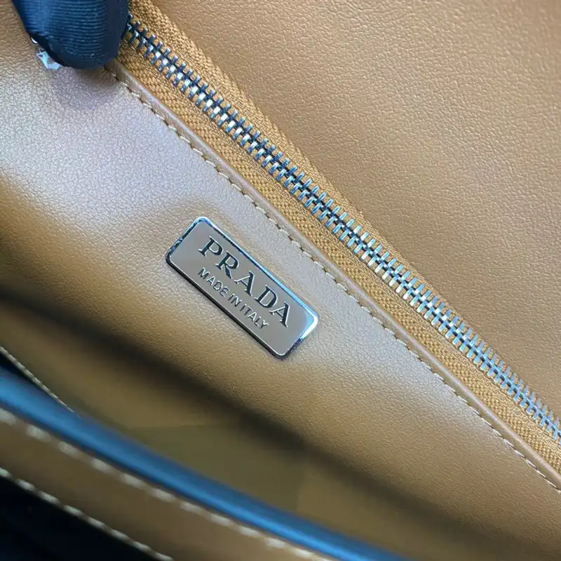 Prada Bags 2112DJ0100