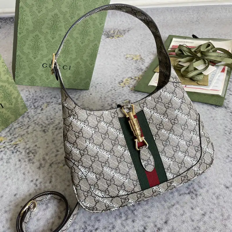 Cheap Gucci Bags 2112DJ0104