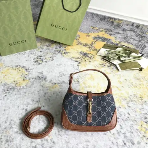 REP Gucci Bags 2112DJ0111