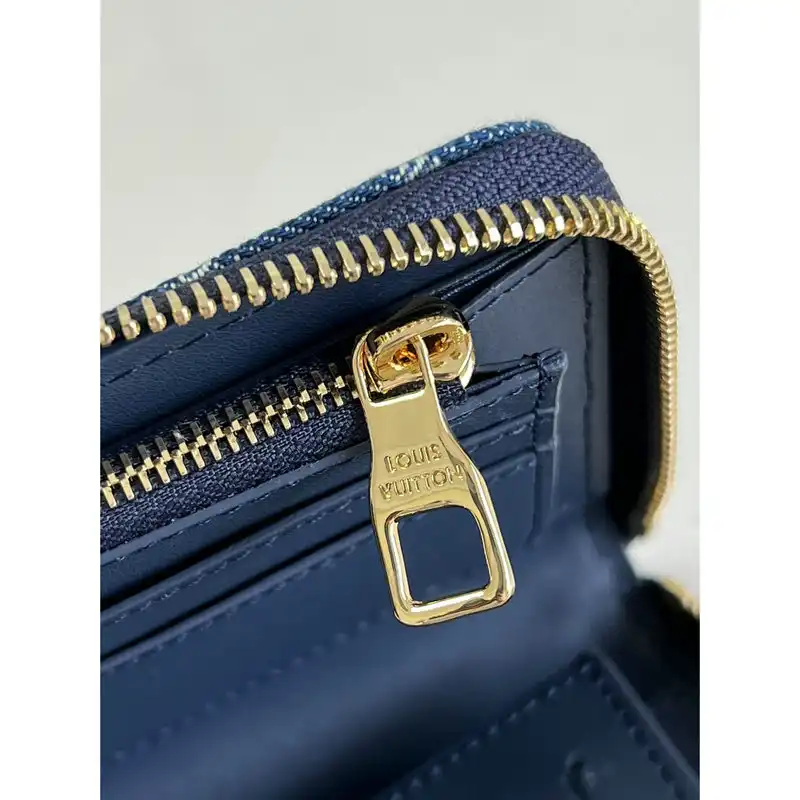 LV Bag 2112FY0005