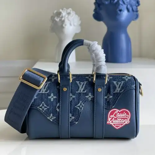 LV Bag 2112FY0009