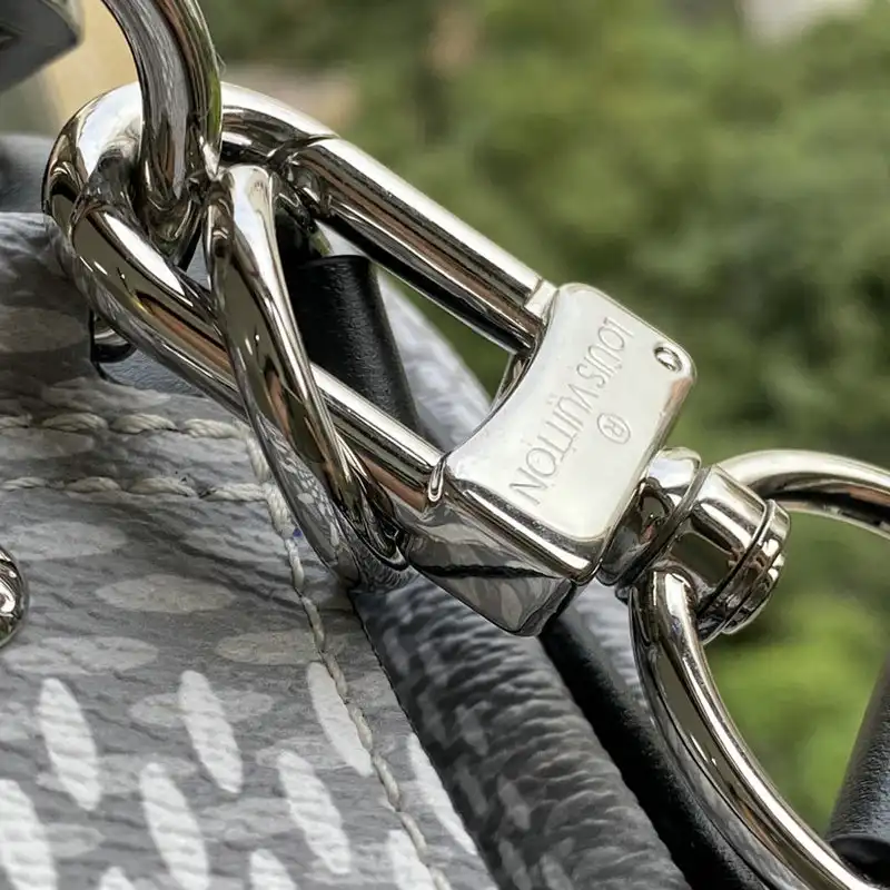 LV Bag 2112FY0012