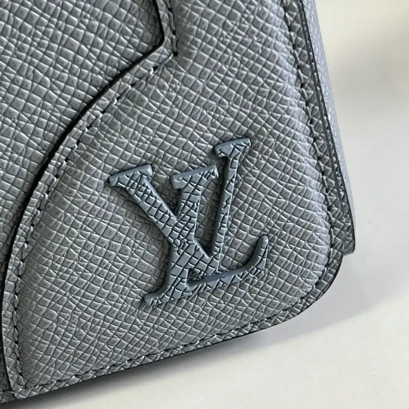 LV Bag 2112FY0013