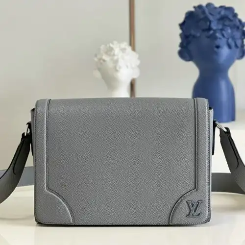 FASH LOUIS VUITTON Bag 2112FY0013