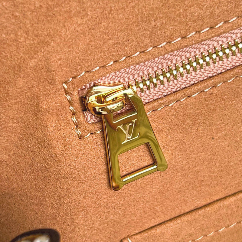 FASH LOUIS VUITTON Bag 2112FY0015