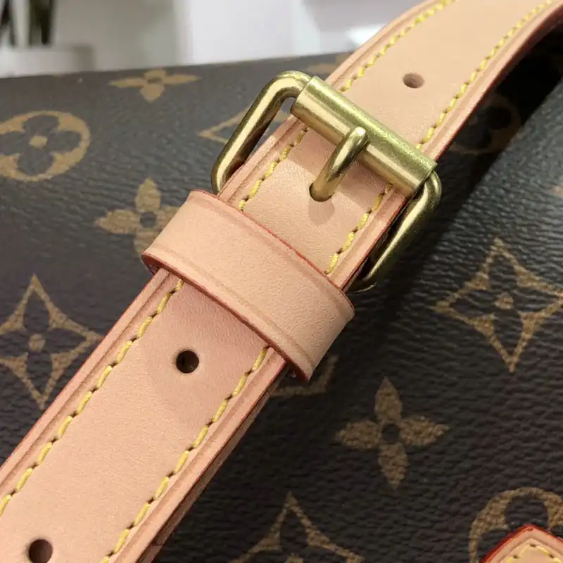 LV Bag 2112FY0021