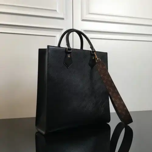 LV Bag 2112FY0030