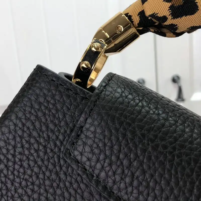 LV Bag 2112FY0050