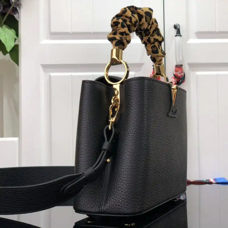 LV Bag 2112FY0051