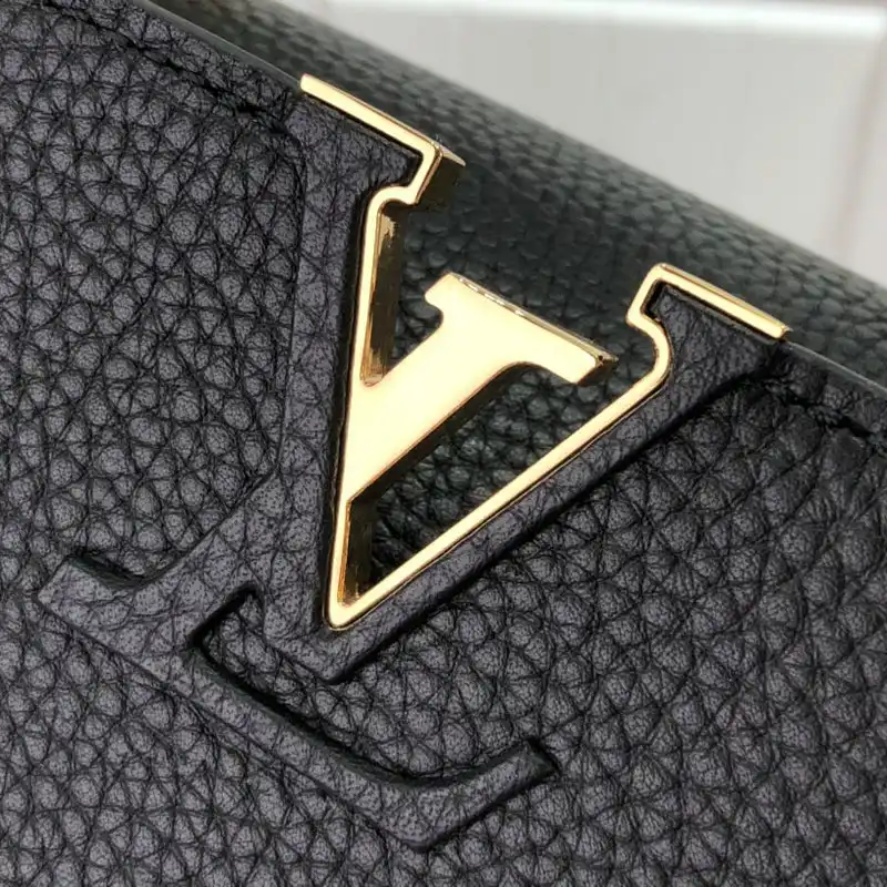 LV Bag 2112FY0051