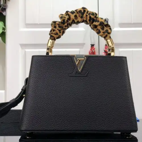 LV Bag 2112FY0051