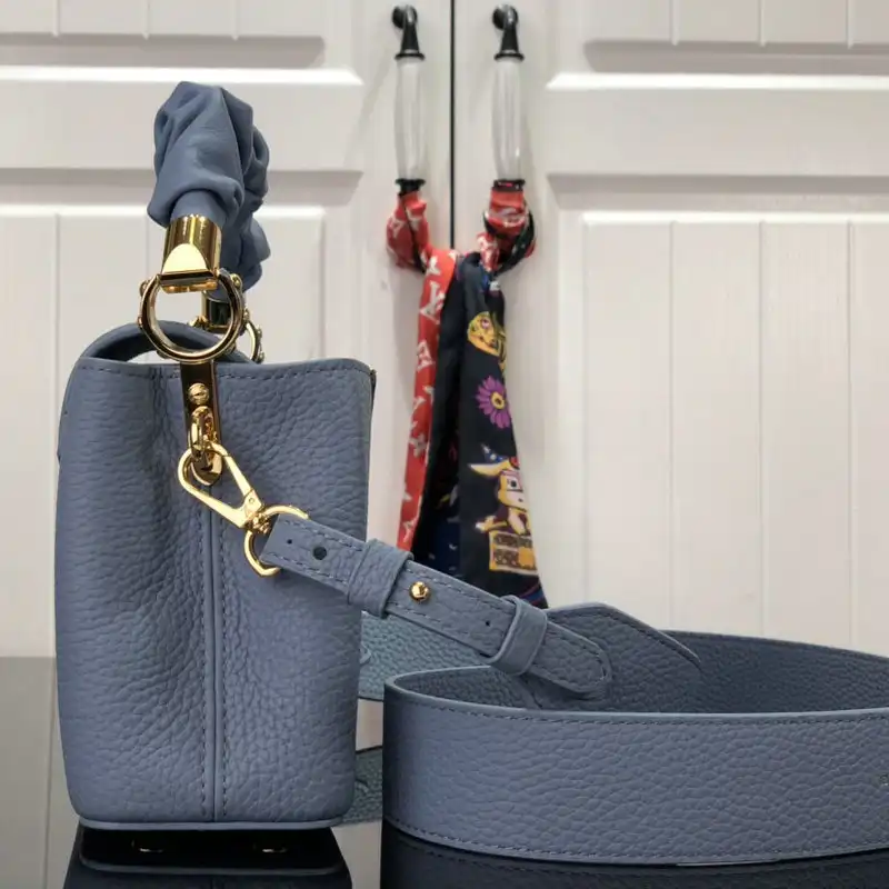 LV Bag 2112FY0054