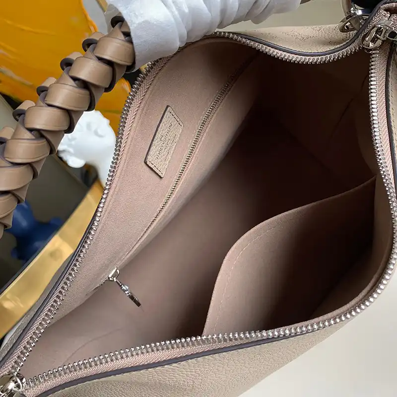 LV Bag 2112HT0007