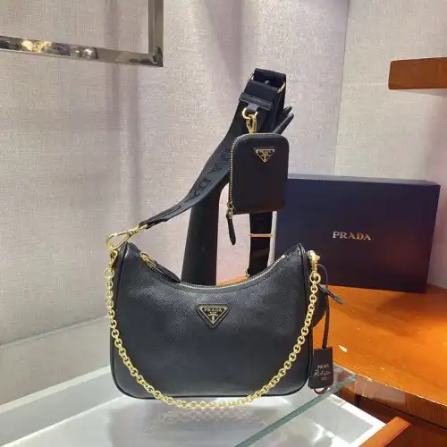 Prada Bag 2112HT0011