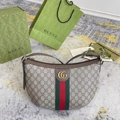 REP Gucci Bag 2112HT0017