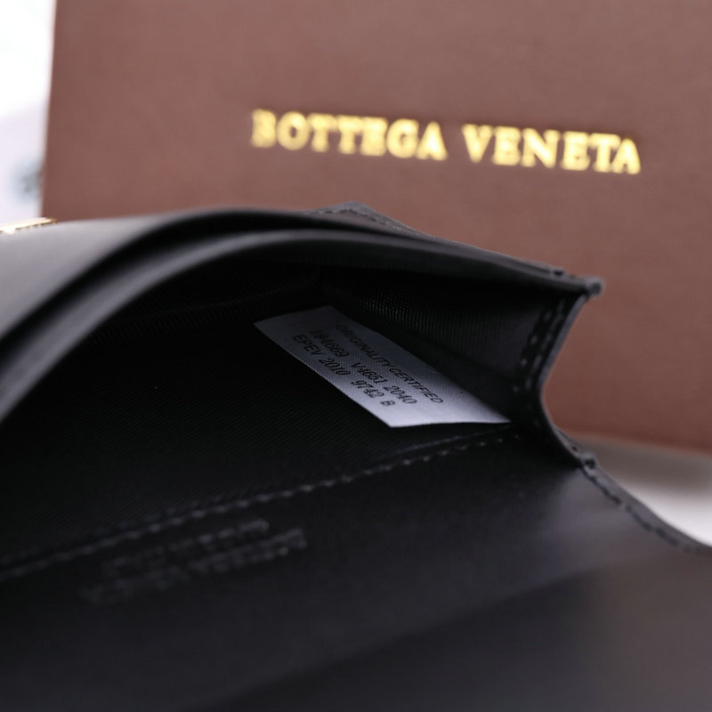 FASH Bottega Veneta Bag 2112SF0030