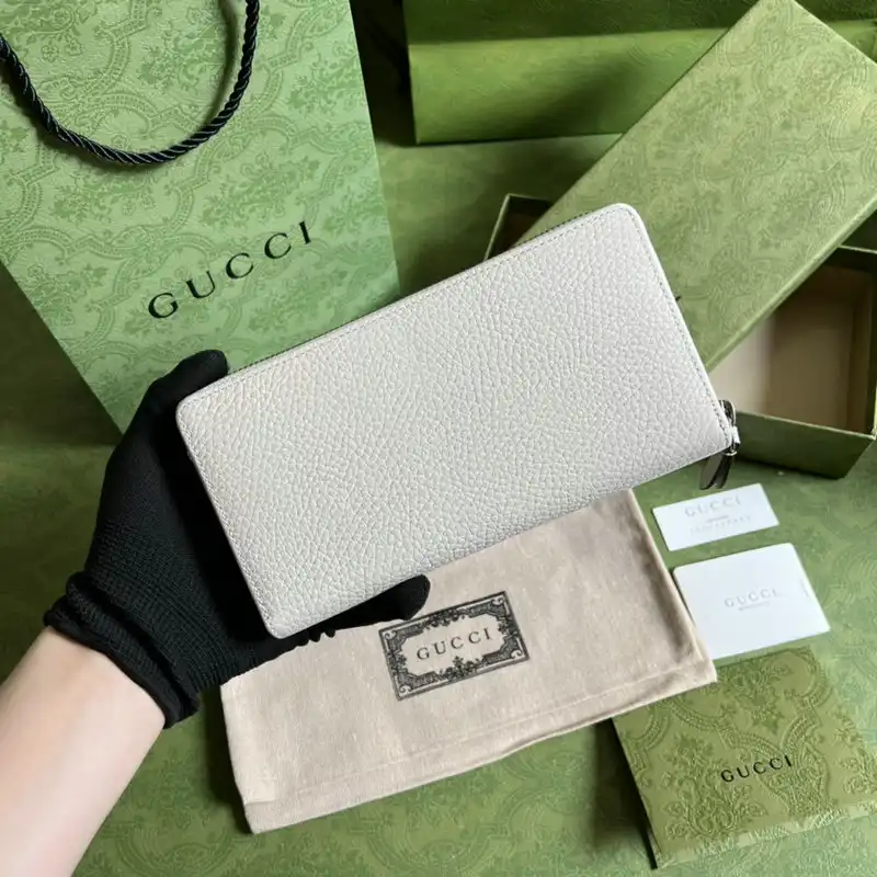 Cheap Gucci Bag 2112YA0004