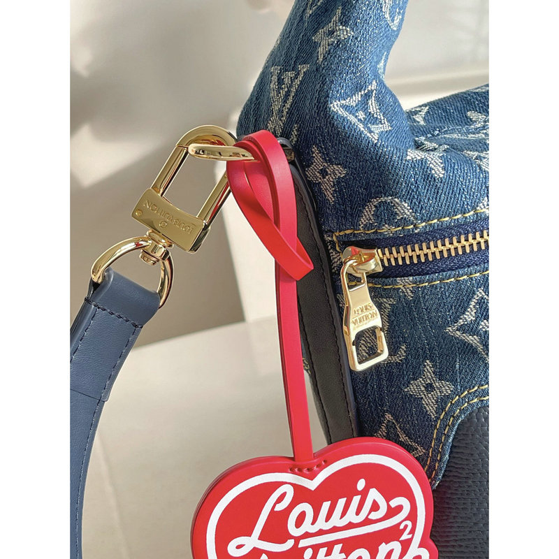 Louis Vuitton Bag 2112YA0017