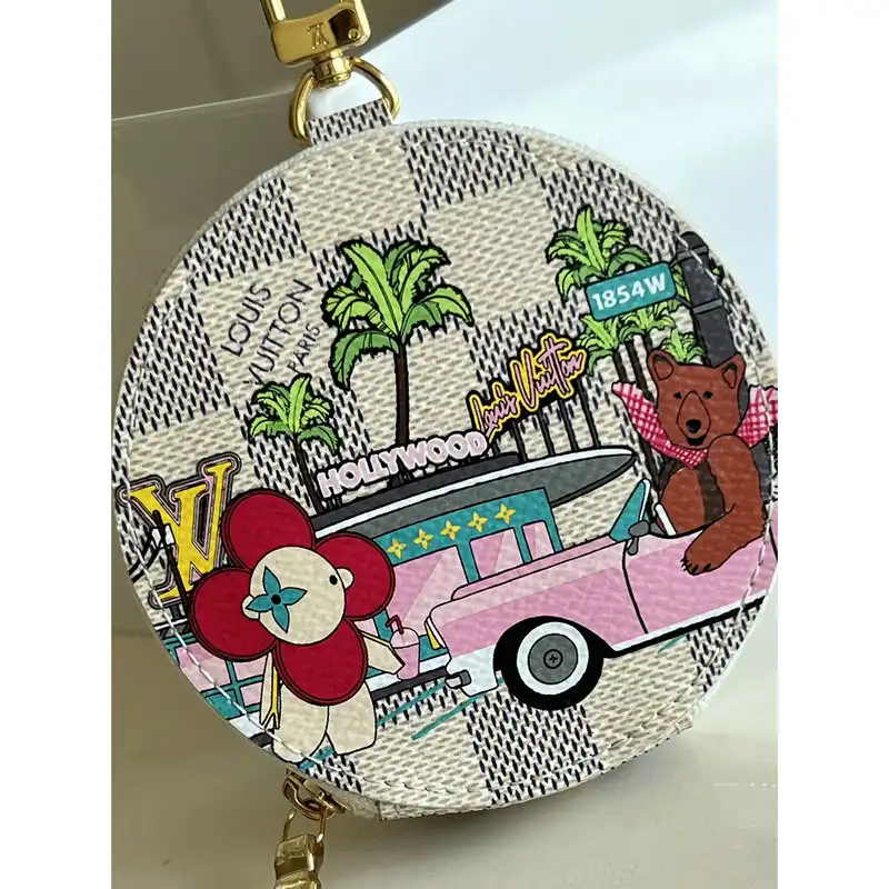 LV Bag 2112YA0022