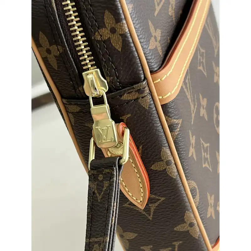 LV Bag 2112YA0025