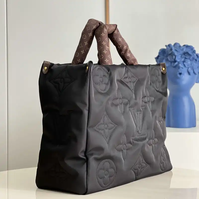 LV Bag 2112YA0029