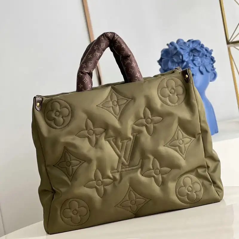 LV Bag 2112YA0030