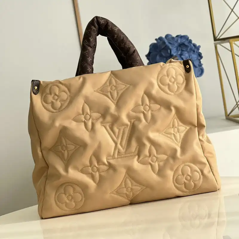 LV Bag 2112YA0031