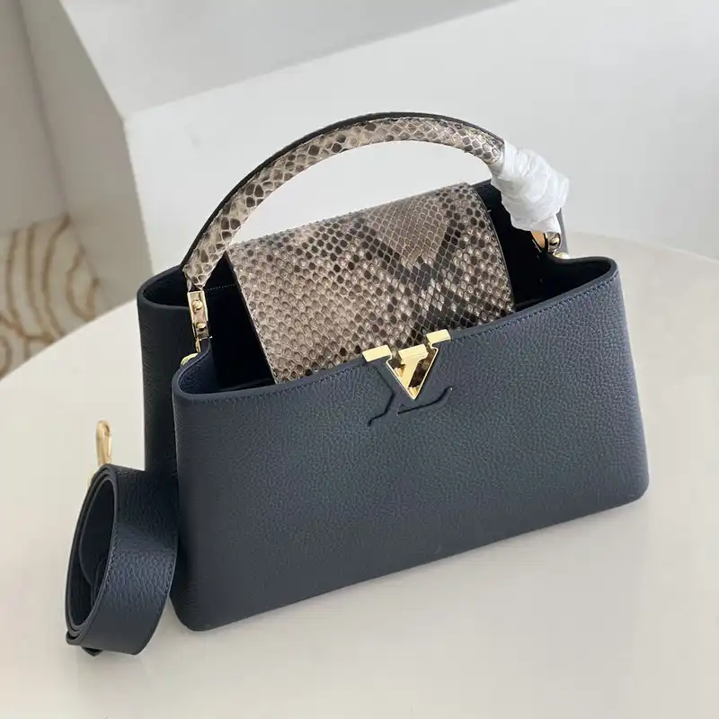 LV Bag 2112YA0035