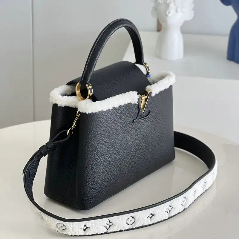 LV Bag 2112YA0038