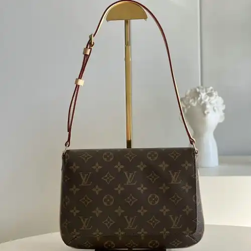 LV Bag 2112YA0046