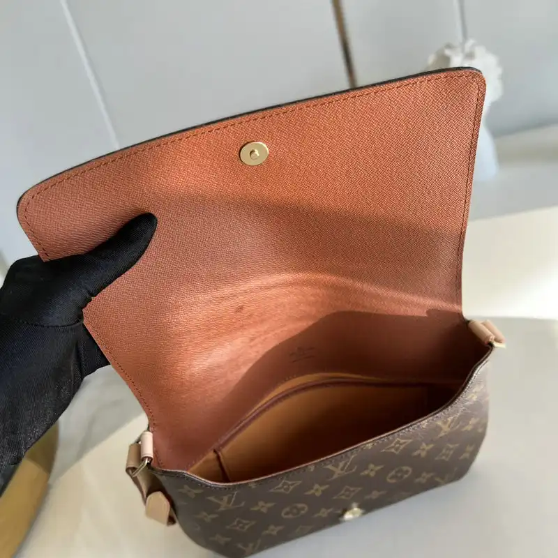 LV Bag 2112YA0046