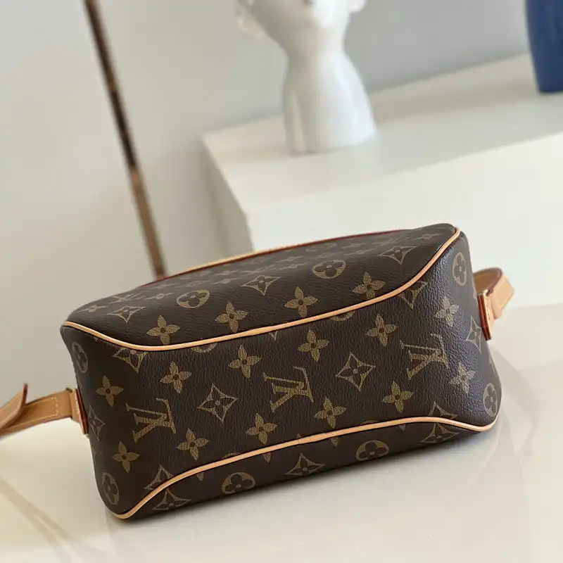 Gucci Bag 2112YA0047