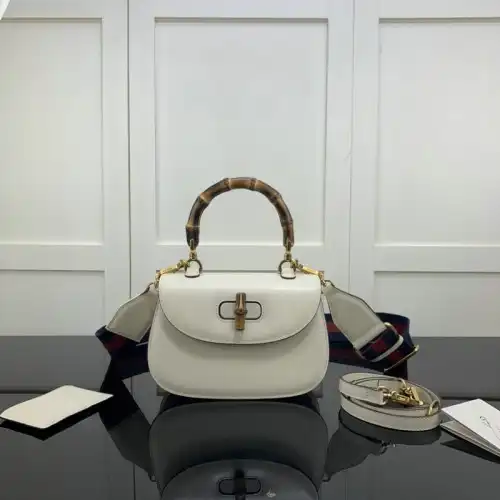 Gucci Bag 2112YA0058