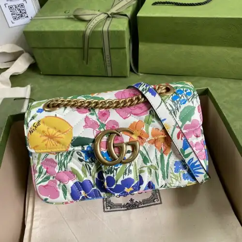 Gucci Bag 2112YA0077