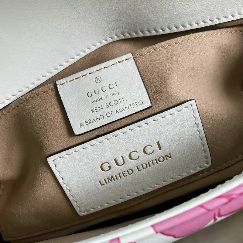 Gucci Bag 2112YA0077