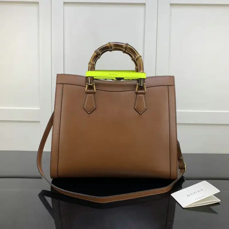 Cheap Gucci Bag 2112YA0100