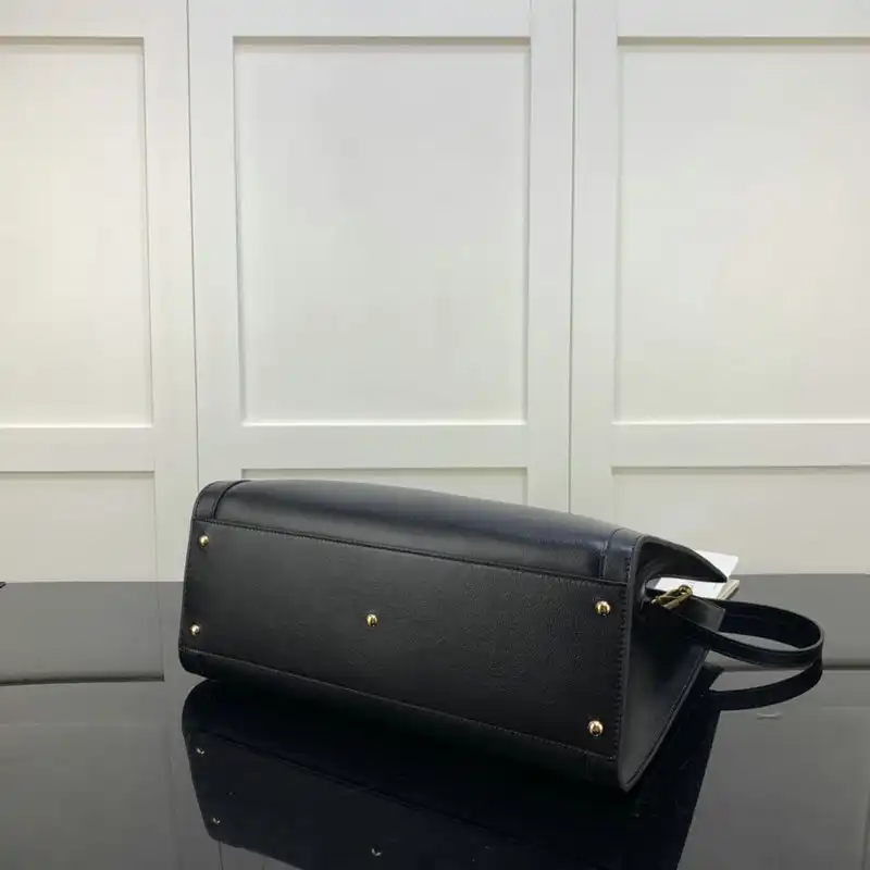 Cheap Gucci Bag 2112YA0102