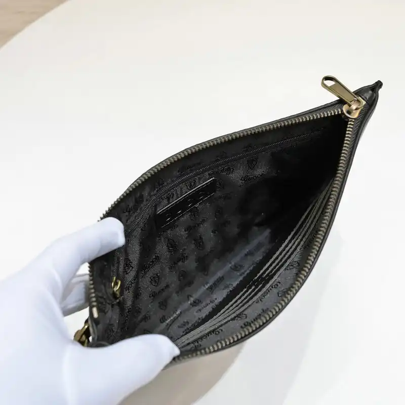 Cheap Gucci Bag 2112YZ0081